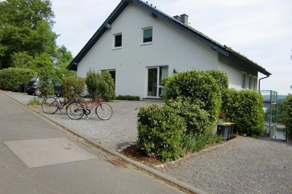 85836-View