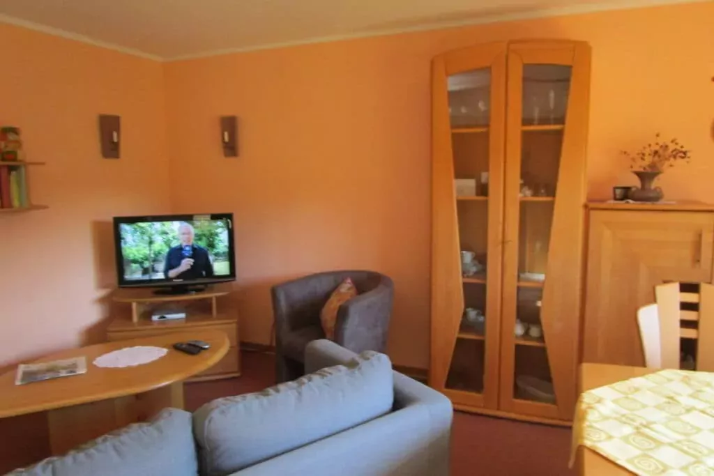 41513-Dining room