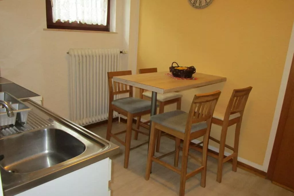 41513-Kitchen