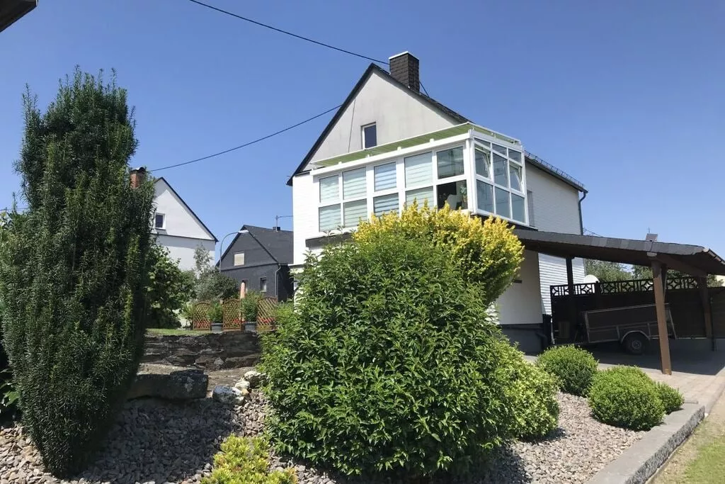 61988-View