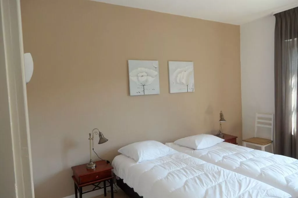 78243-Bedroom