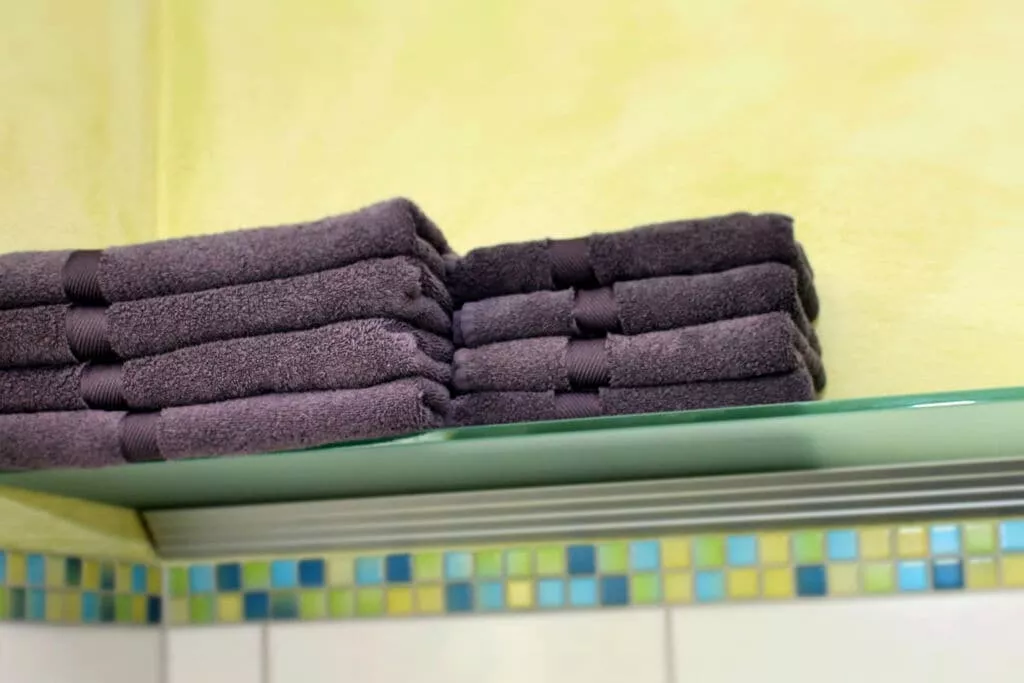 38623-Bathroom