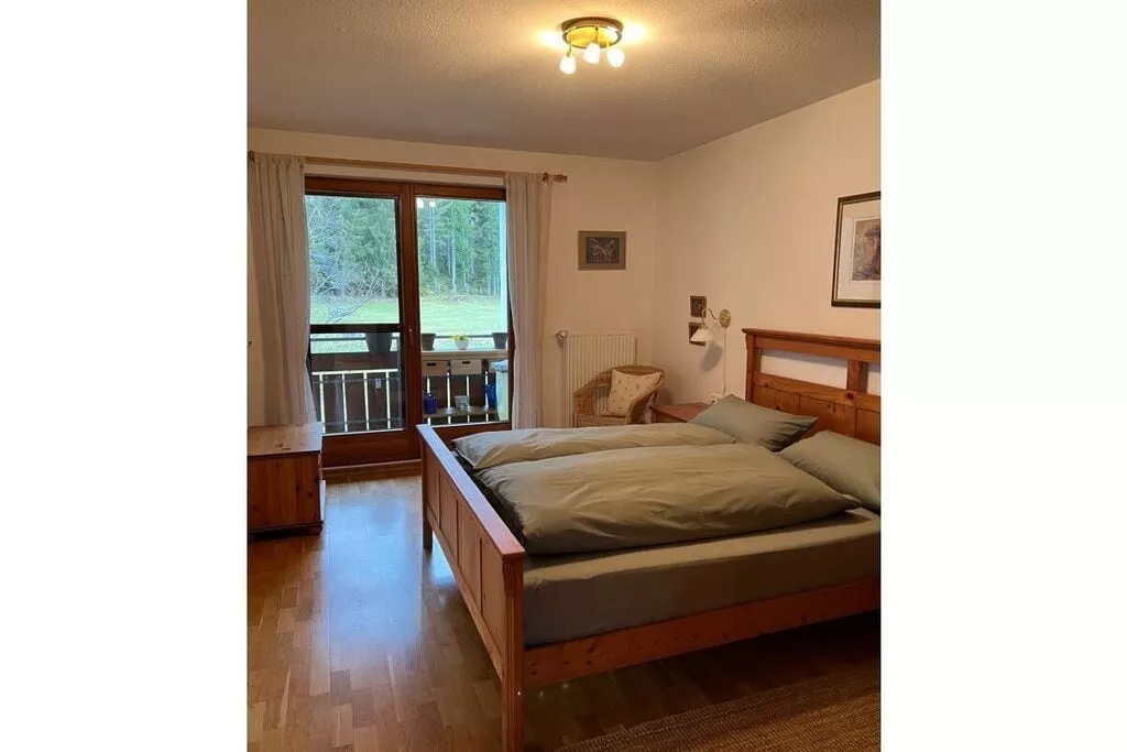 3534-Bedroom