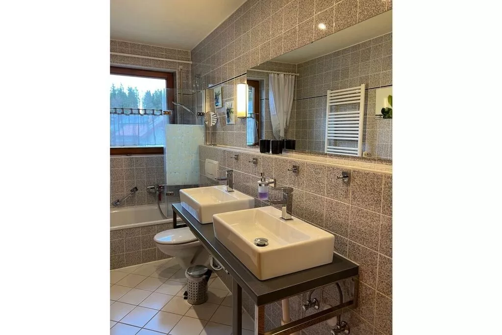 3534-Bathroom