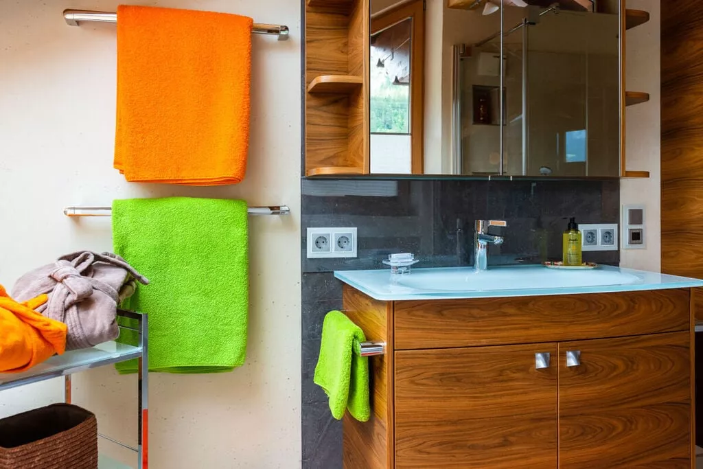 54695-Bathroom