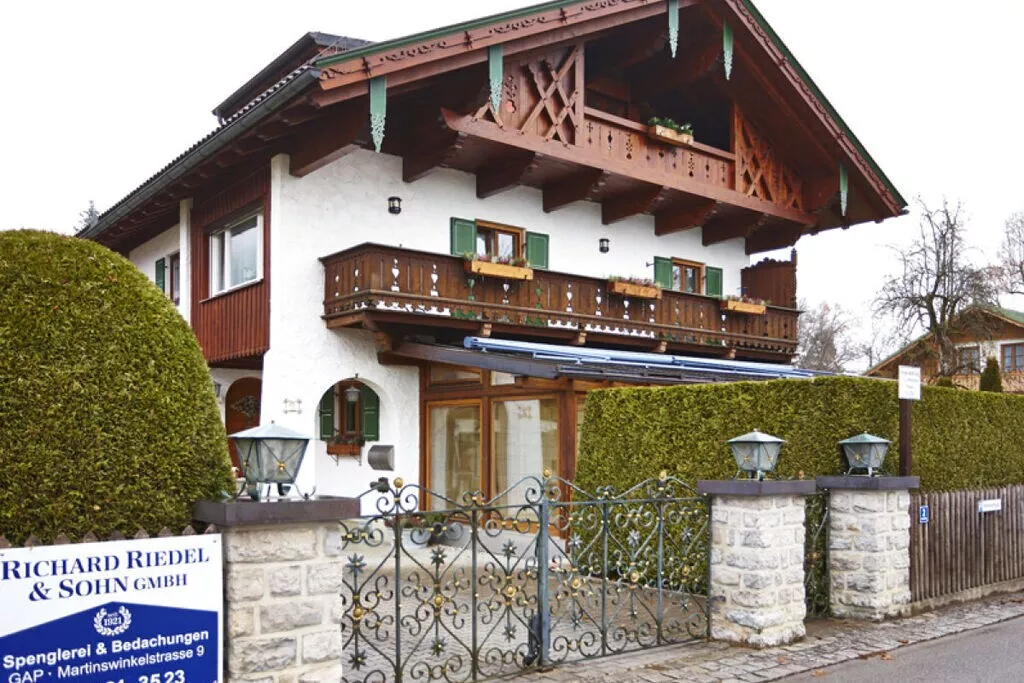 54695-View