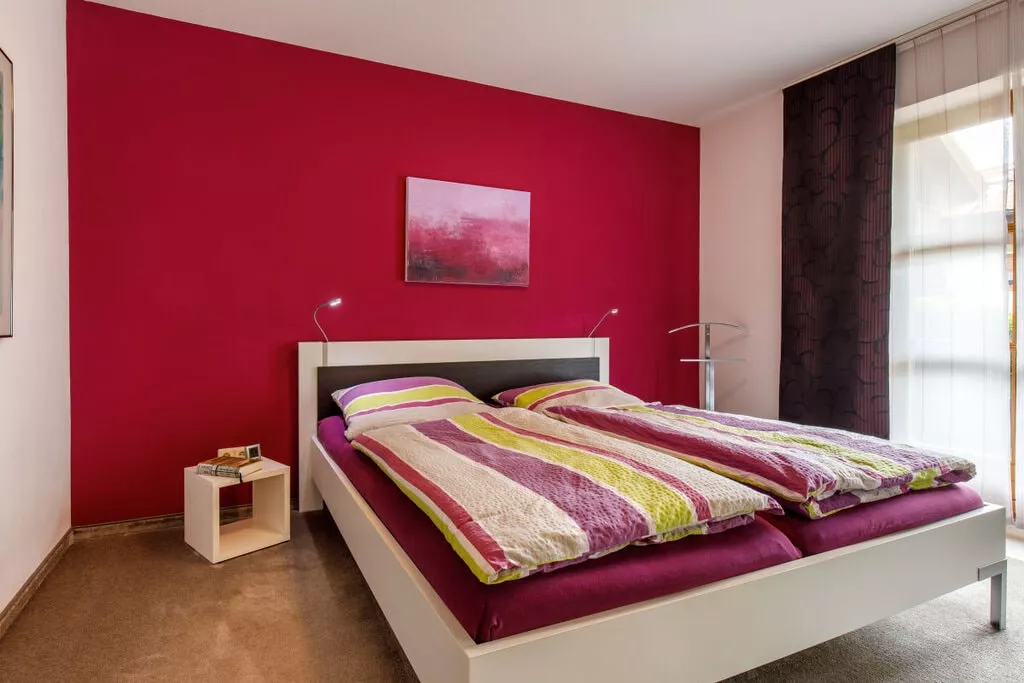 64480-Bedroom