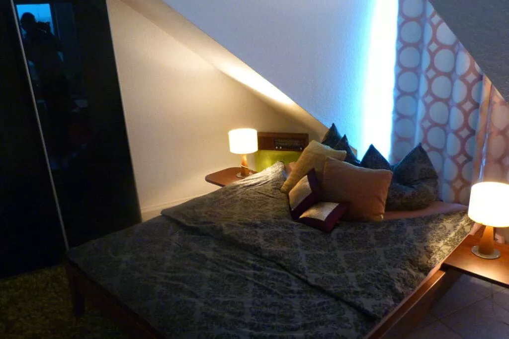 48336	-Bedroom