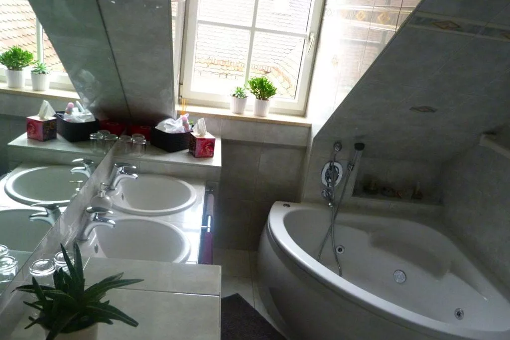48336	-Bathroom