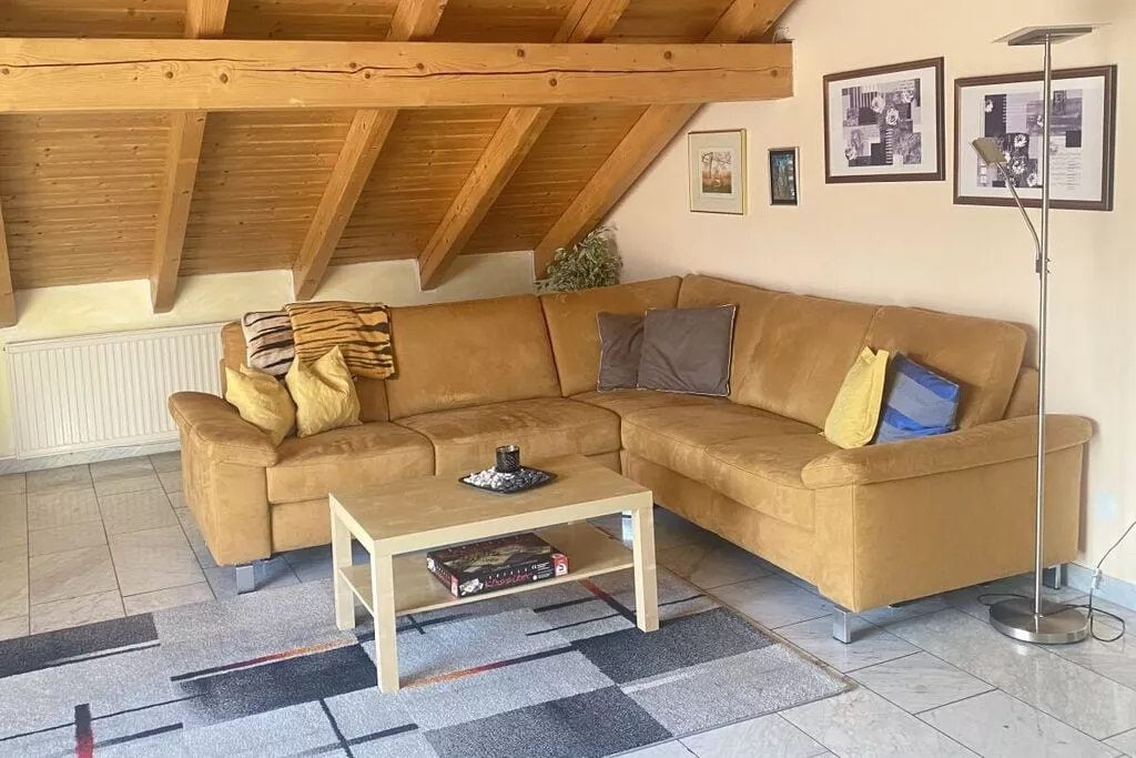73929-Living room