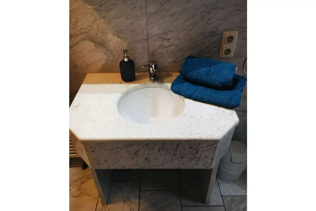 73929-Bathroom