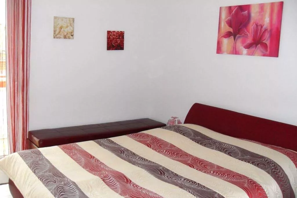 51256-Schlafzimmer