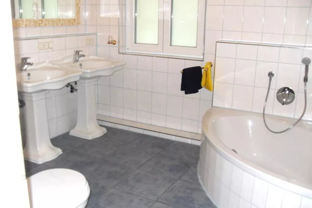 51256-Badezimmer