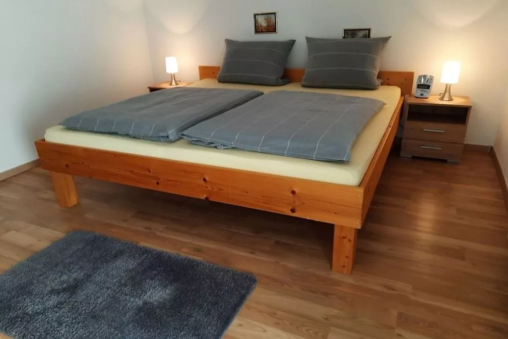 41152-Bedroom
