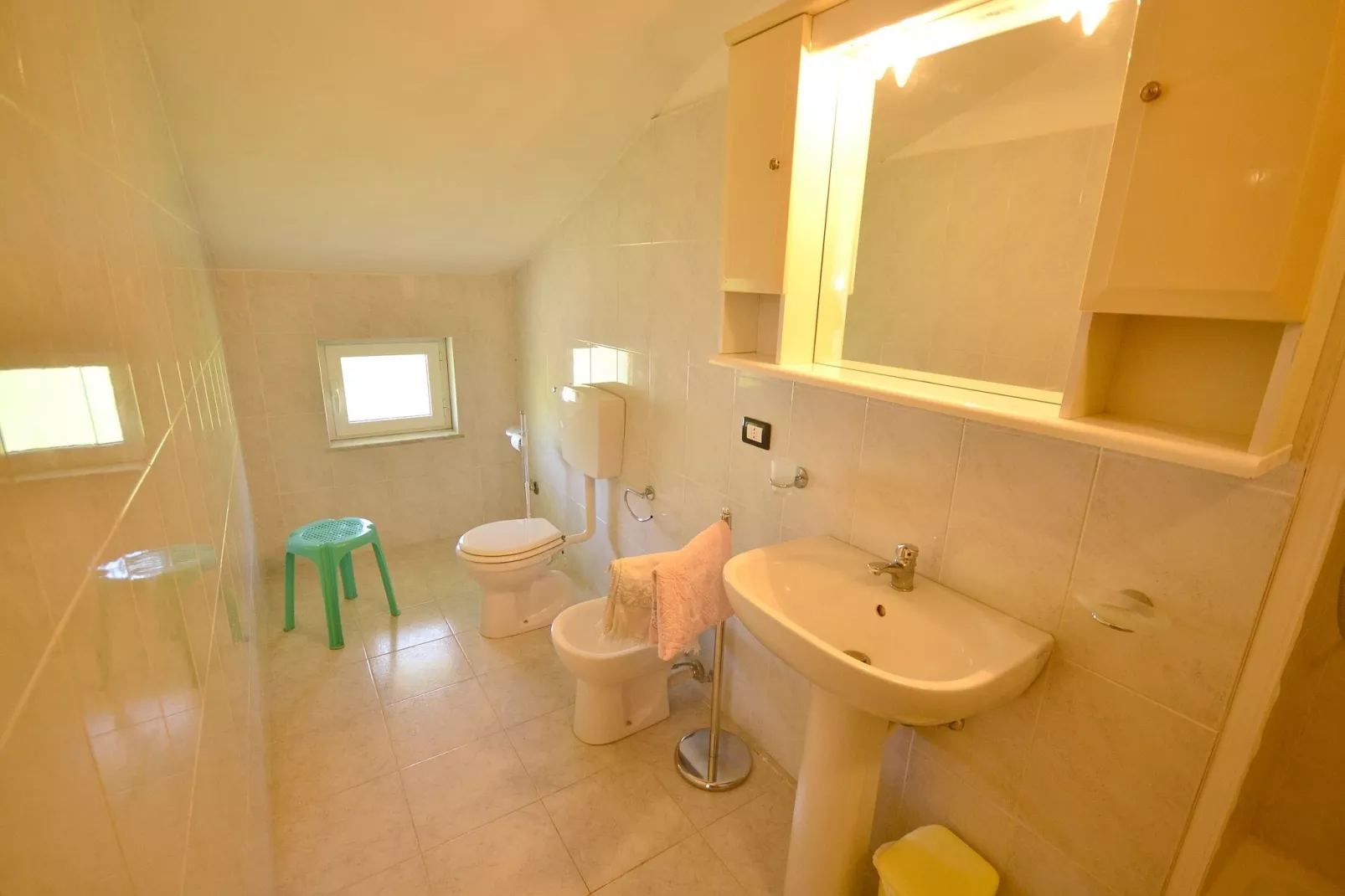 Crocetta Due-Bathroom