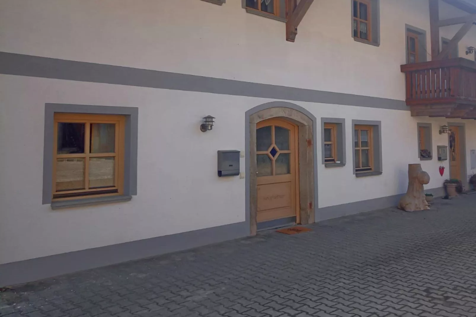 Ferienwohnung Holzfurtner-Empfangshalle