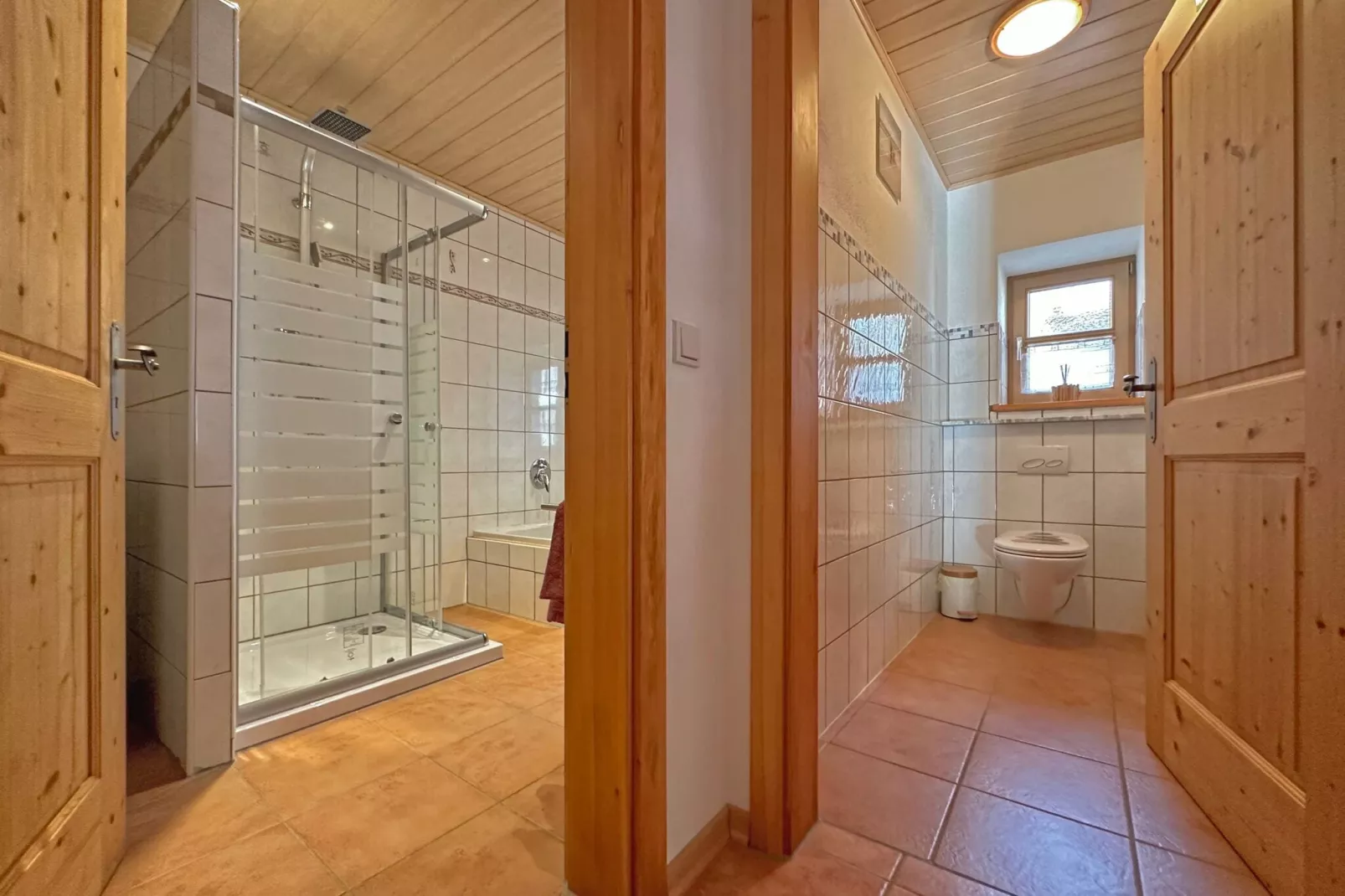 Ferienwohnung Holzfurtner-Flur