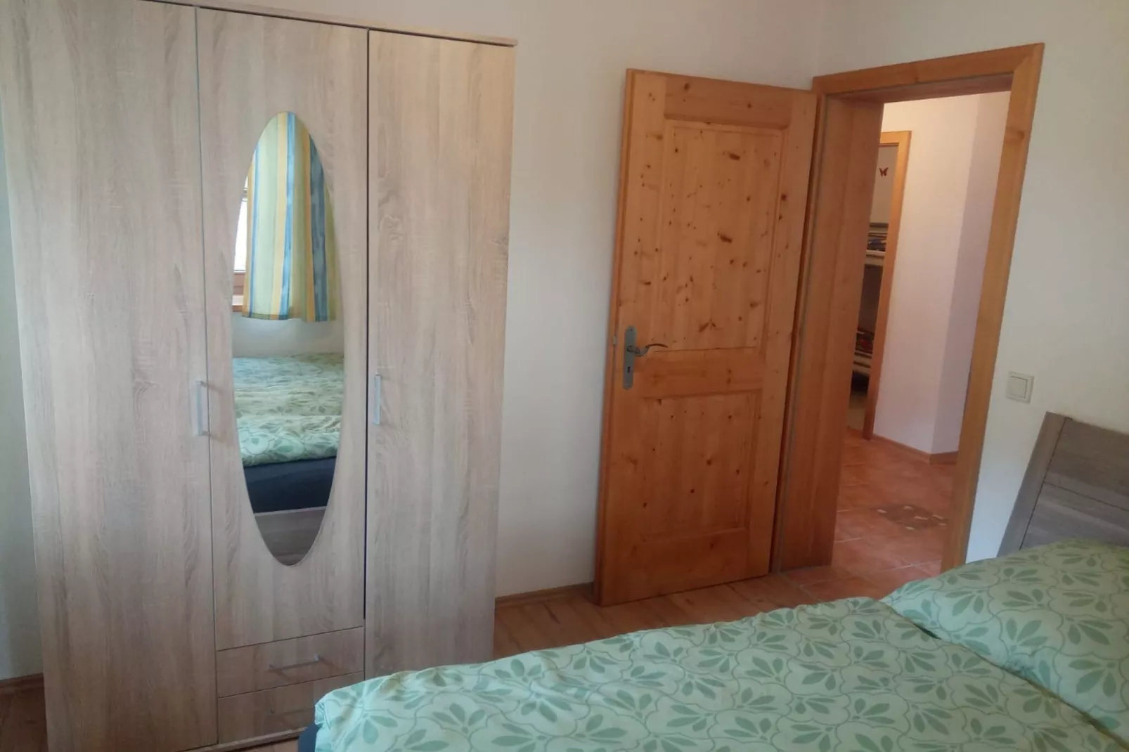 Ferienwohnung Holzfurtner-Schlafzimmer
