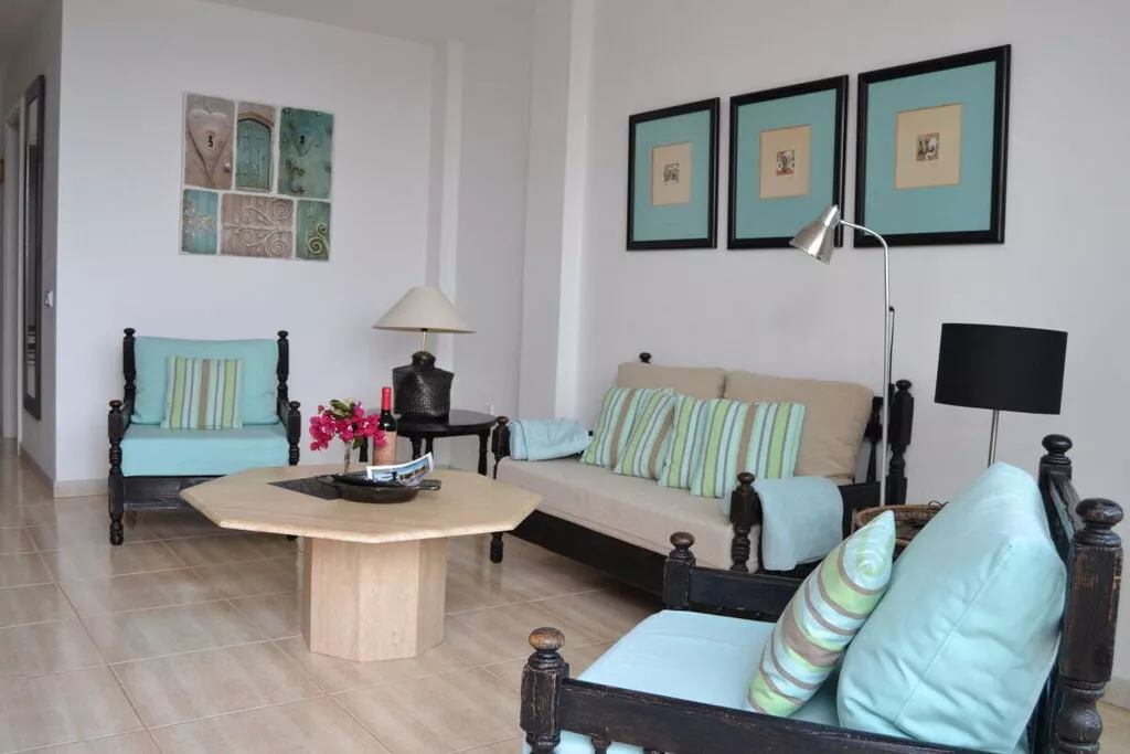 88950-Living room