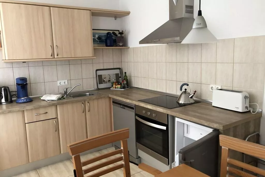 88950-Kitchen