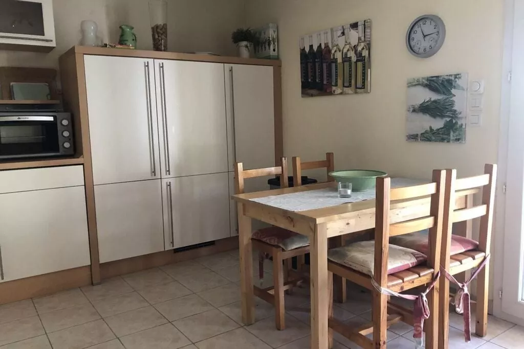 39228-Kitchen