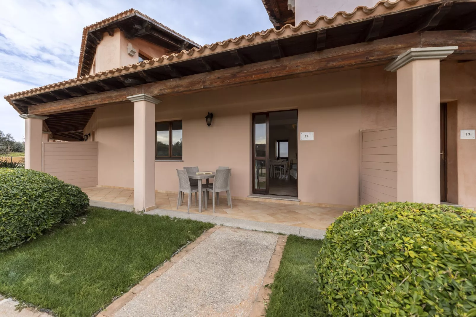 Residence Baia dei Mirti Bilo 4-Terrassenbalkon