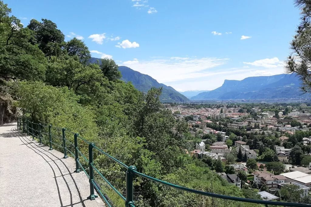 41799-View