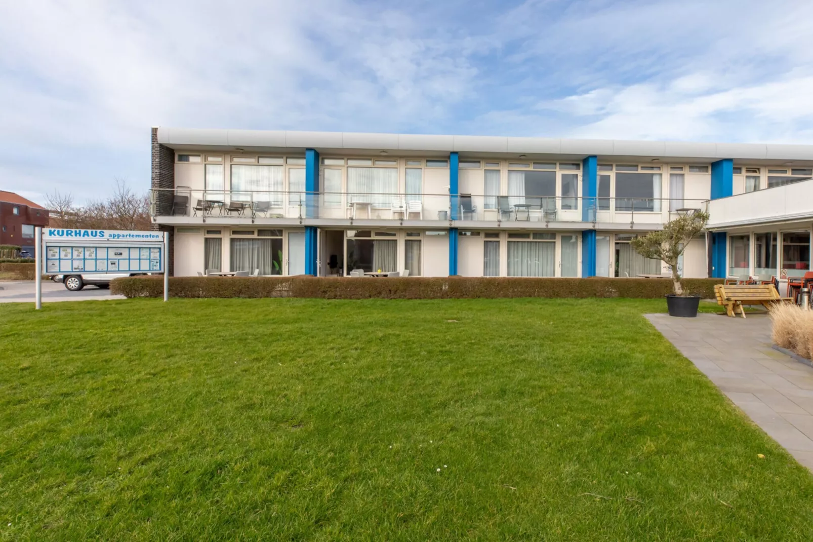 Zoutelande 'Kurhaus appartement nr 1-Exterior summer