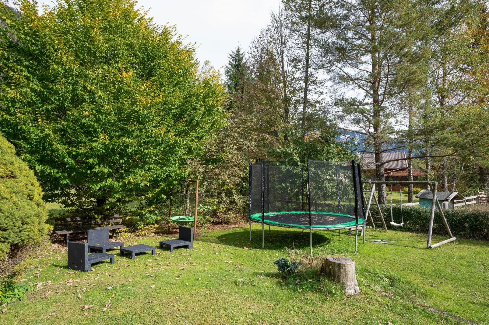 Haus Bergwald TOP 6-Gärten Sommer