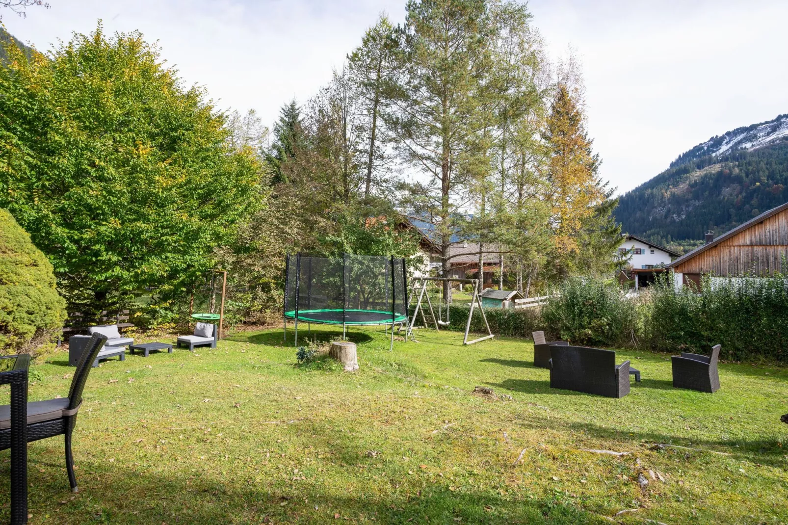 Haus Bergwald TOP 6-Gärten Sommer