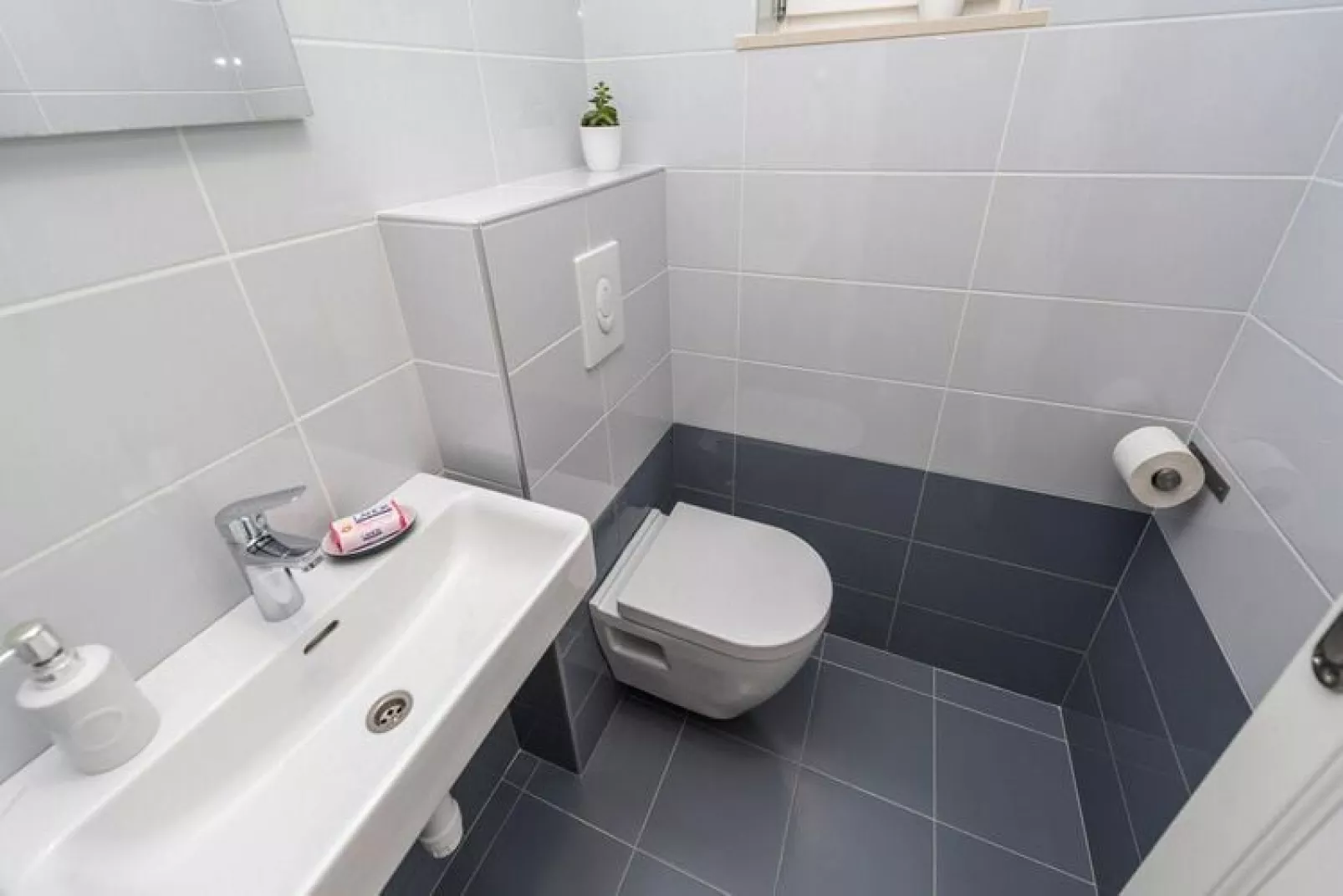 Holiday home Petrcane-SD107/A01/Marijanka for 6 Pers-Badezimmer