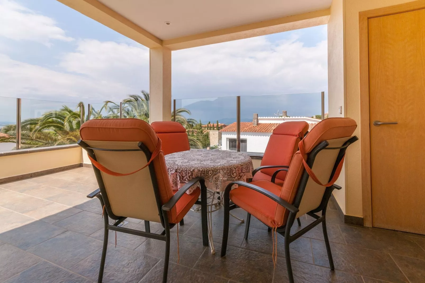 Casa de Castilla-Terrace balcony