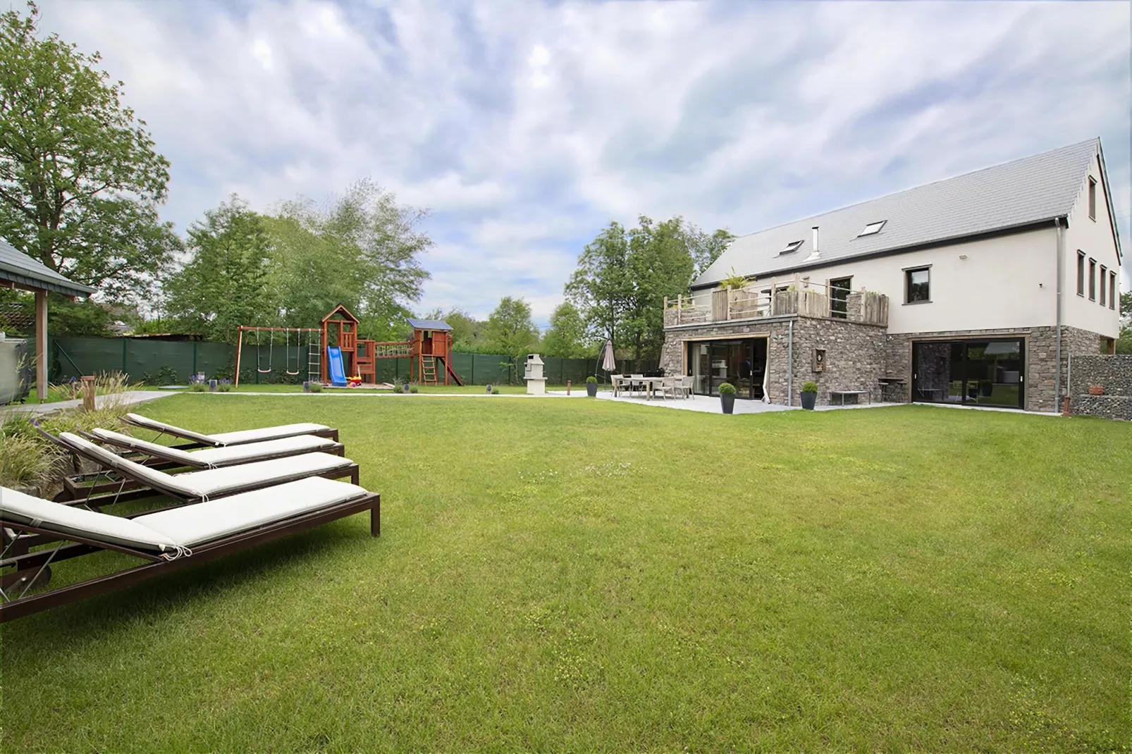 Villa Lucas-Exterior summer