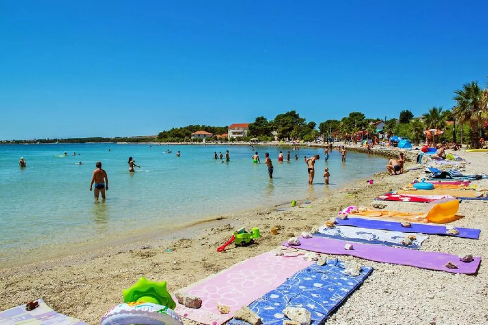 Villas More in Vir-Areas summer 1km