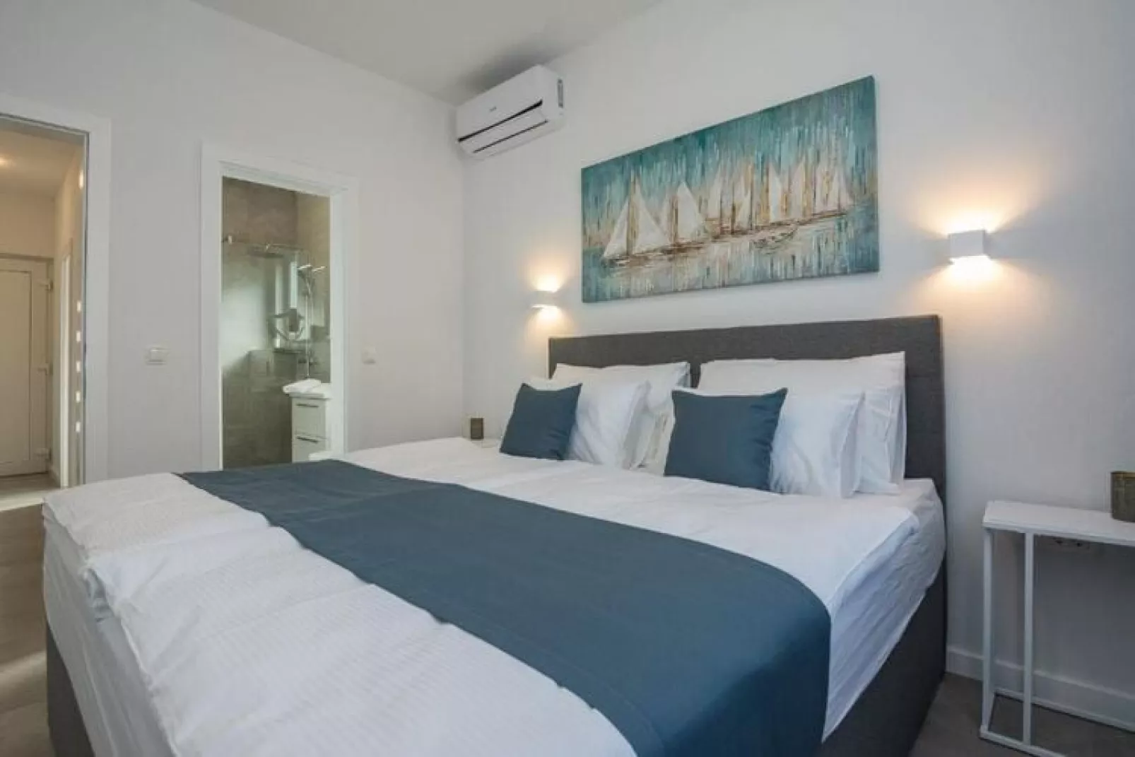 Villas More in Vir-Bedroom