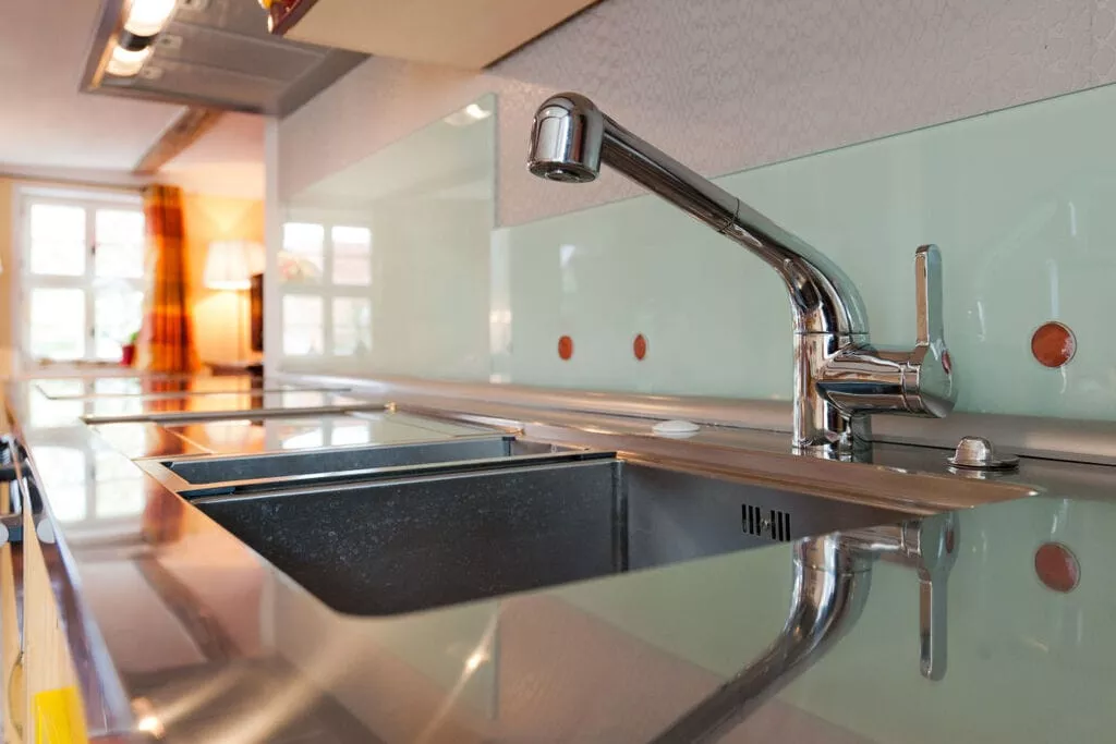 48096-Kitchen