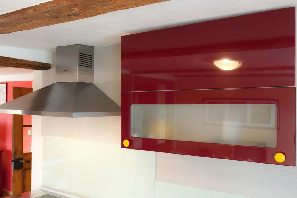 48096-Kitchen