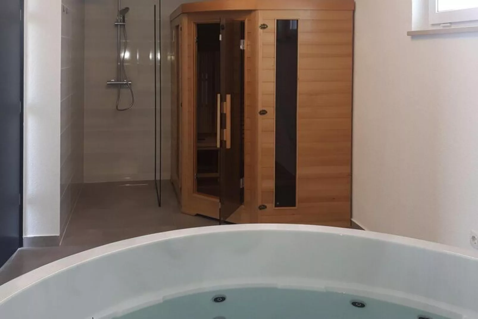 Villas More in Vir-Bathroom