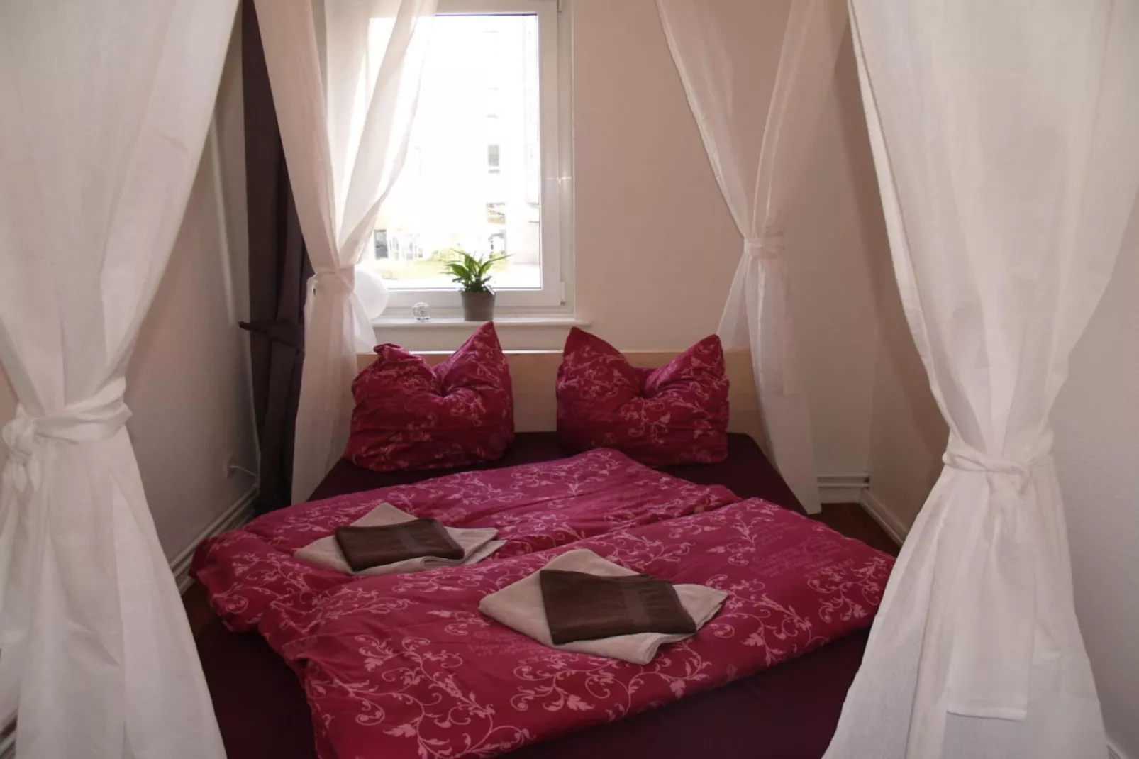 Classic-Bedroom