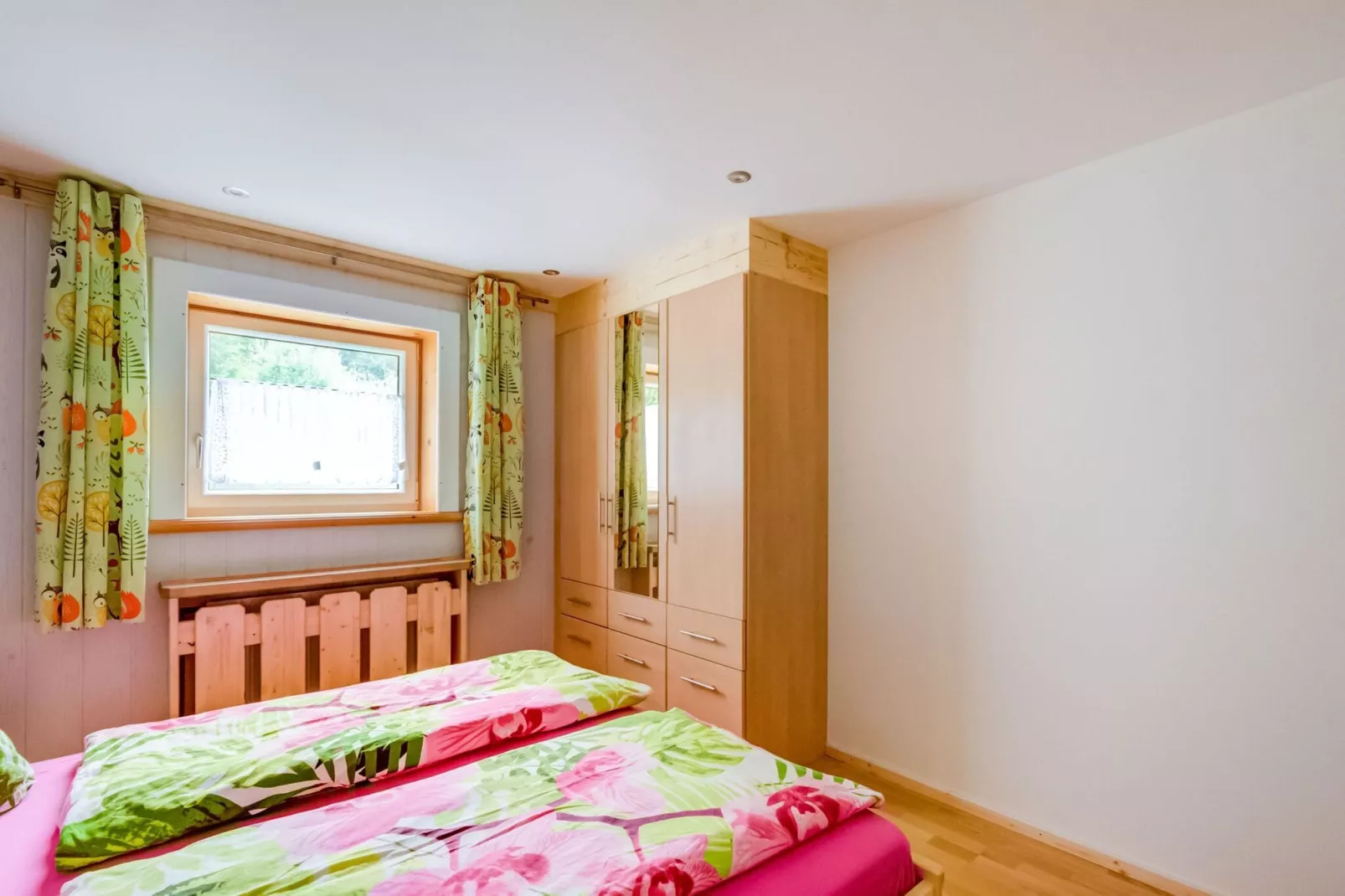 Jacquelin-Bedroom