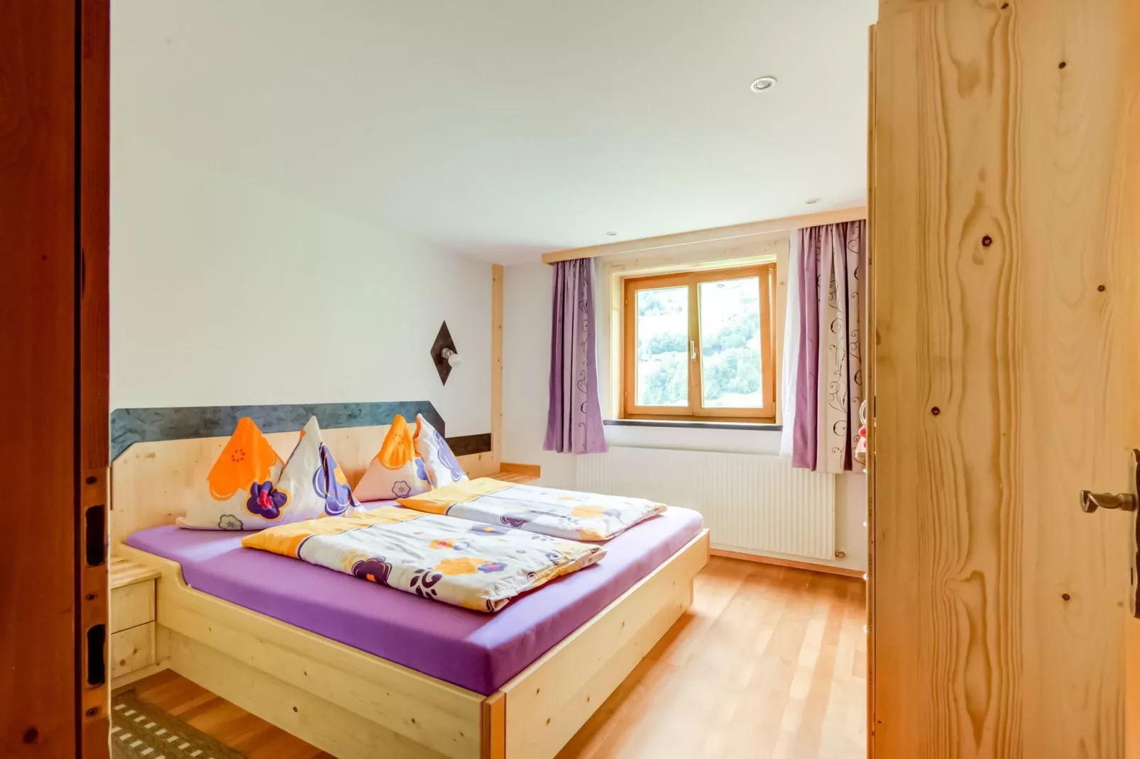 Jacquelin-Bedroom