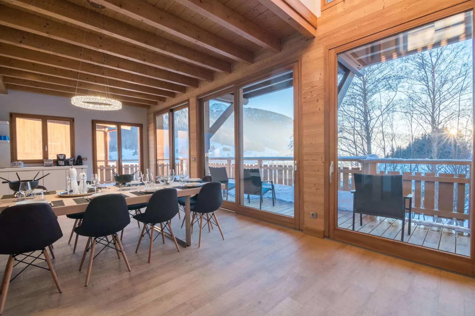 Les Portes de Megève 11-Dining room