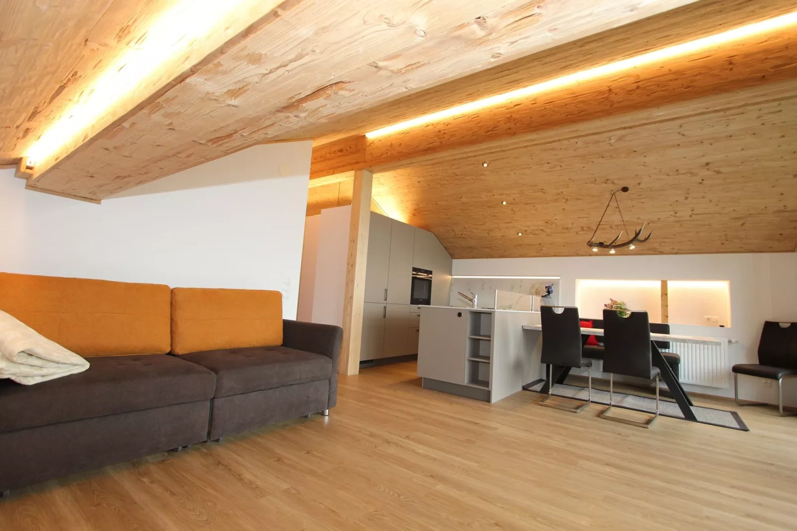 Maier-Living room