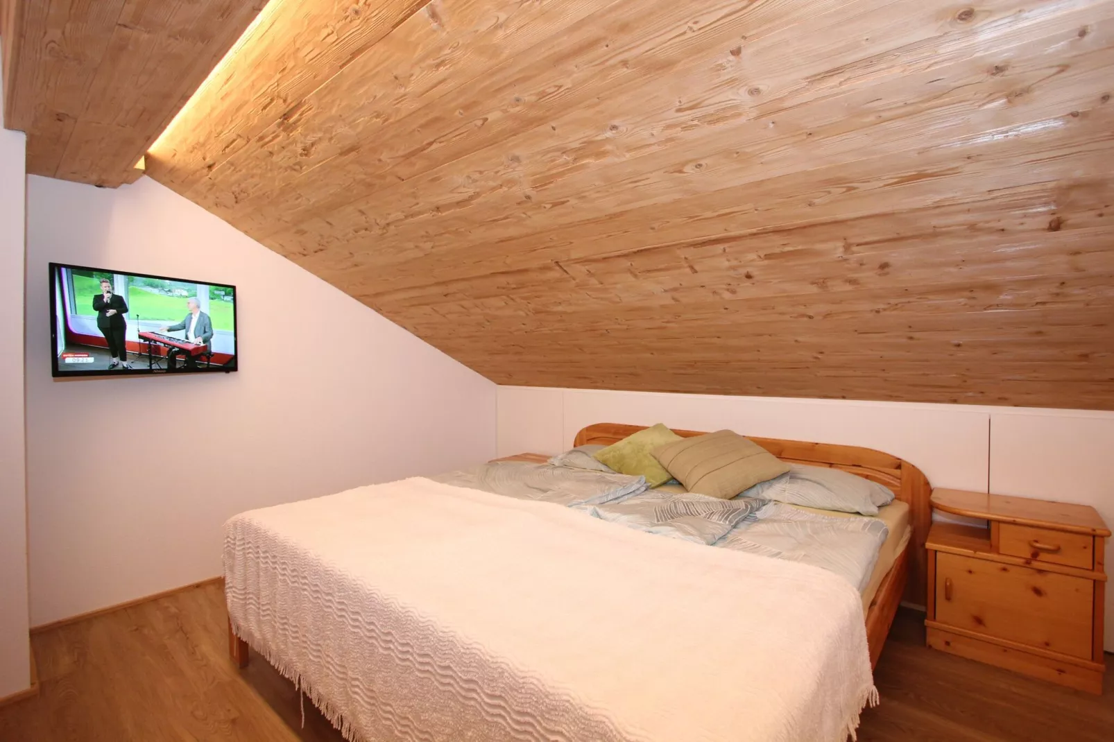 Maier-Bedroom