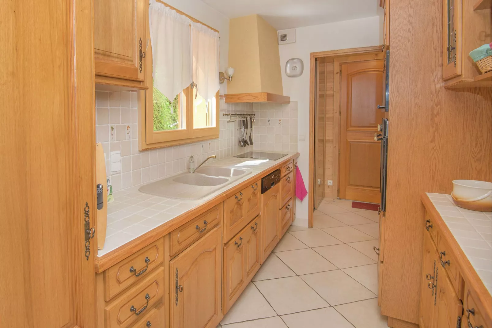 Le Mont Blanc - Les Traces-Kitchen
