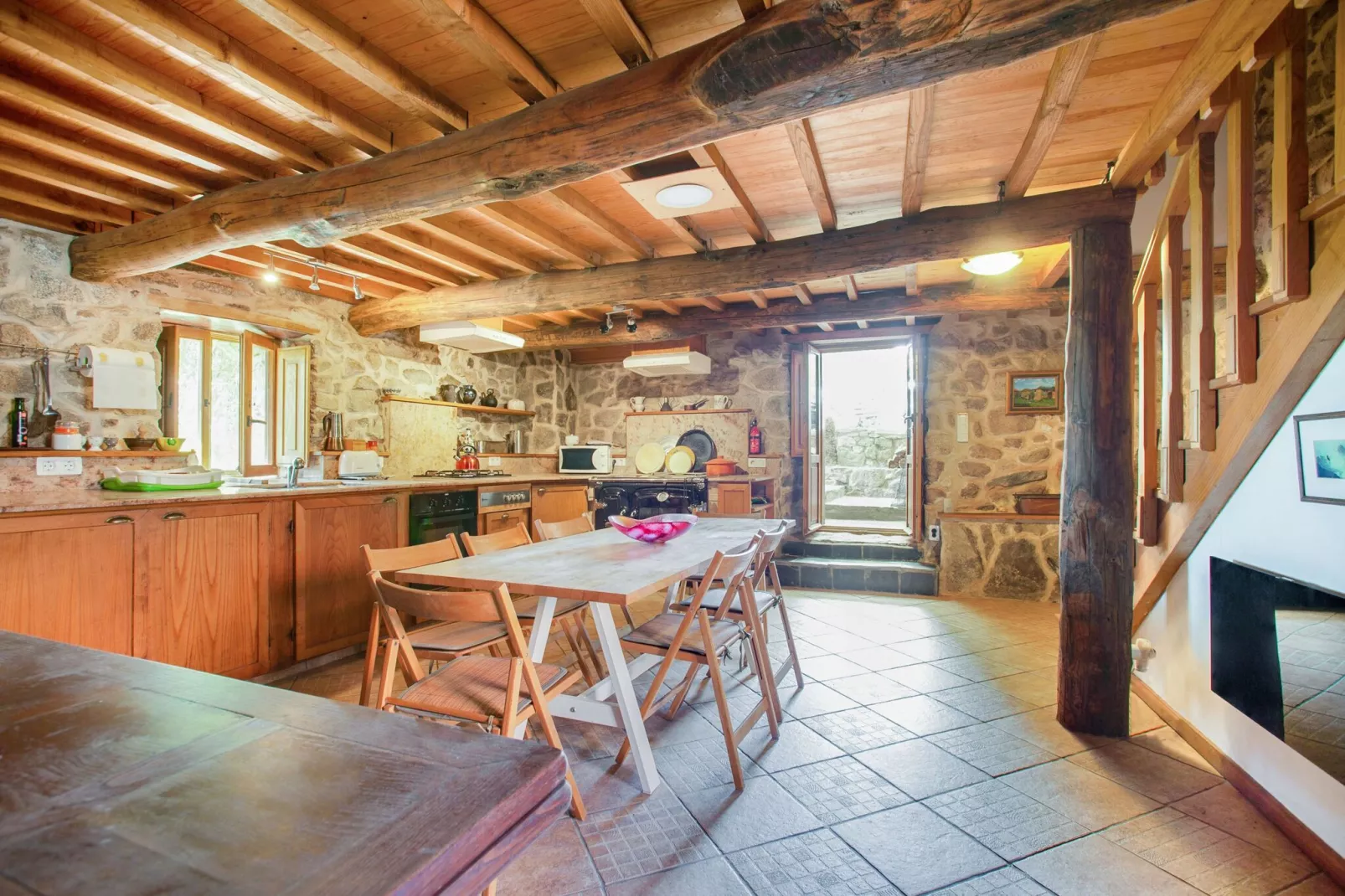 Casas Ribiera Sacra-Dining room