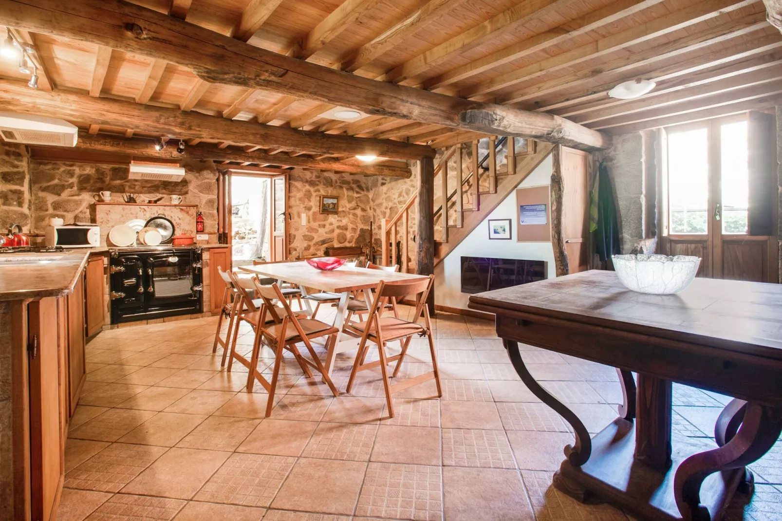 Casas Ribiera Sacra-Dining room