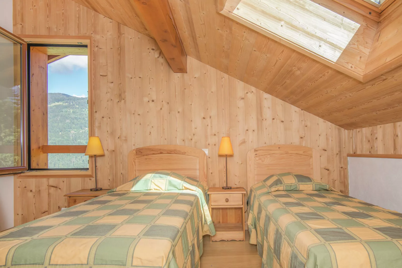 Le Mont Blanc - Les Traces-Bedroom