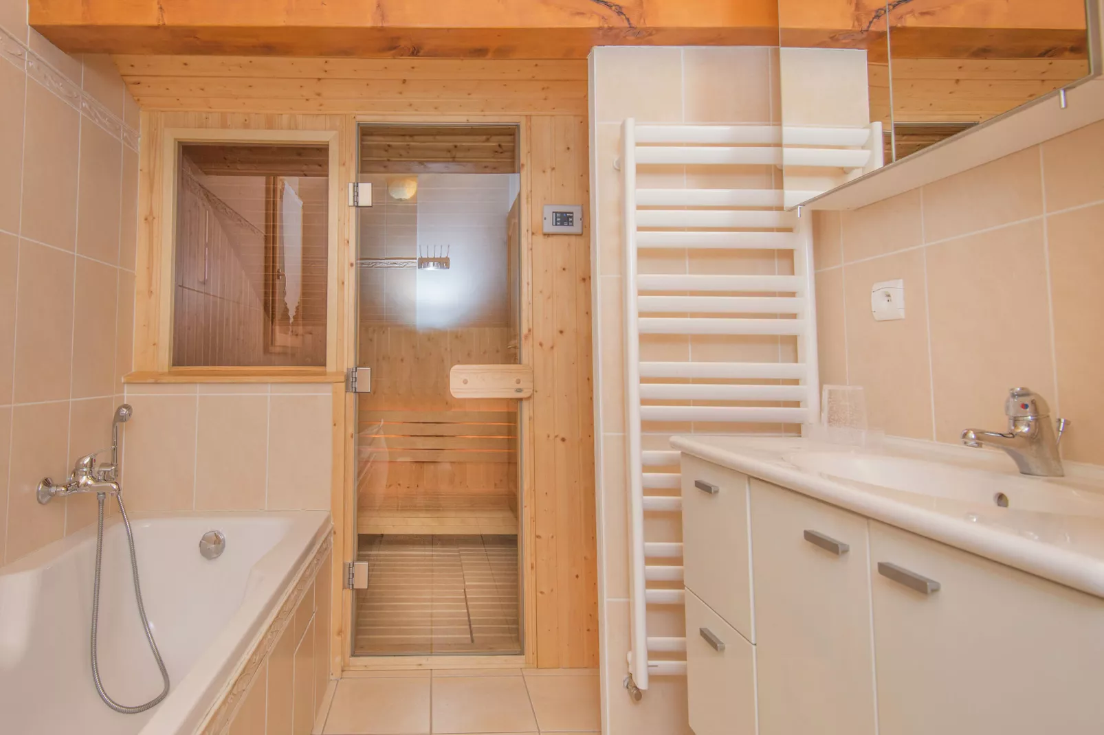 Le Mont Blanc - Les Traces-Bathroom