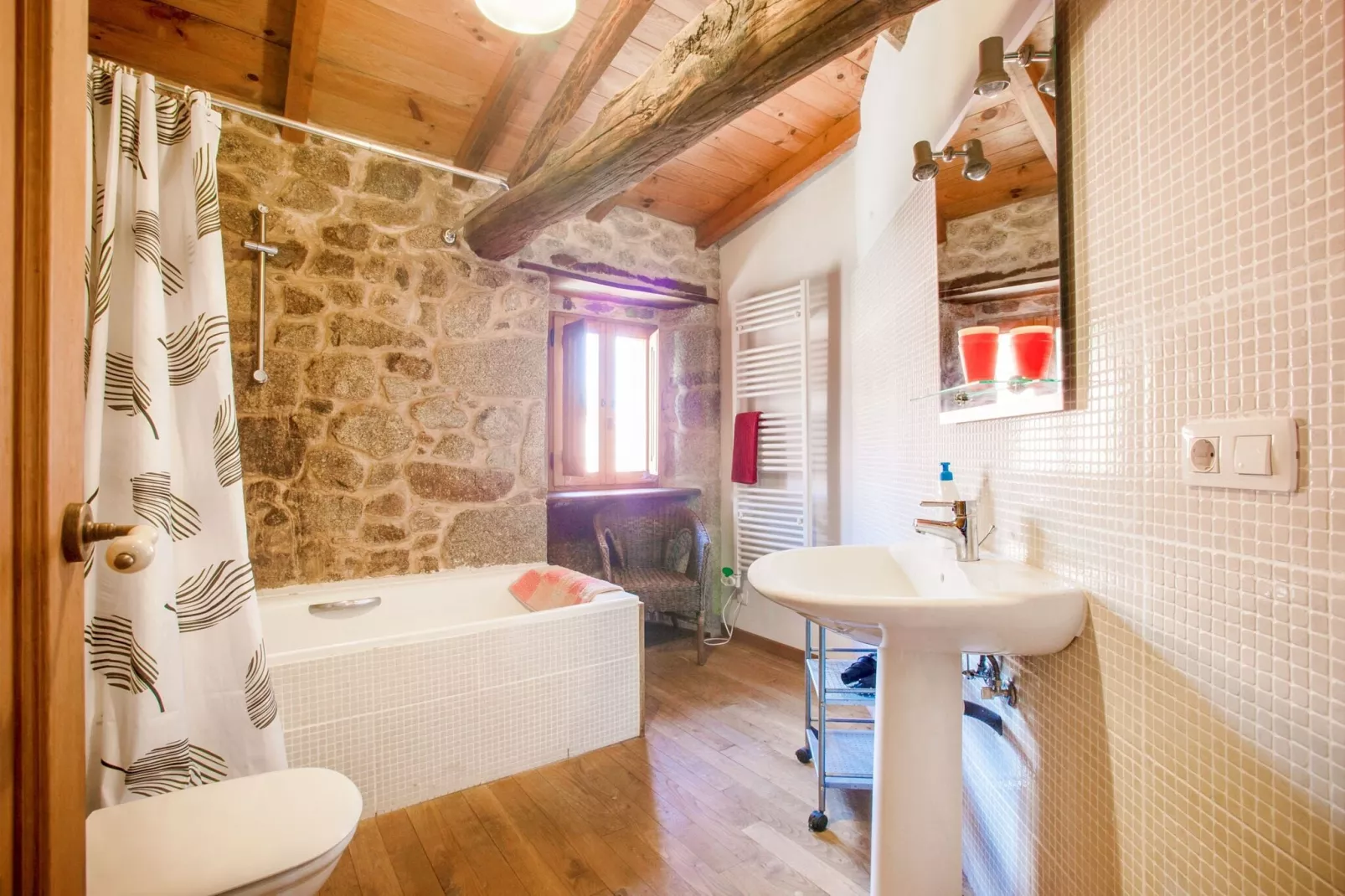 Casas Ribiera Sacra-Bathroom